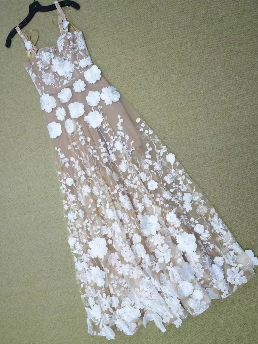 BRONX AND BANCO Jasmine Sleeveless Floral Applique Gown In Cream, XS S M L - Picture 5 of 9